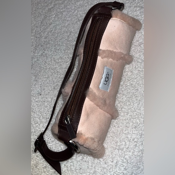 UGG Women's Blush and Brown Shearling Shoulder Bag - Picture 10 of 16